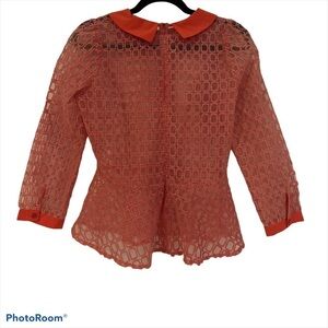 Gracia peach sheer embroidered collar peplum blouse Sz M